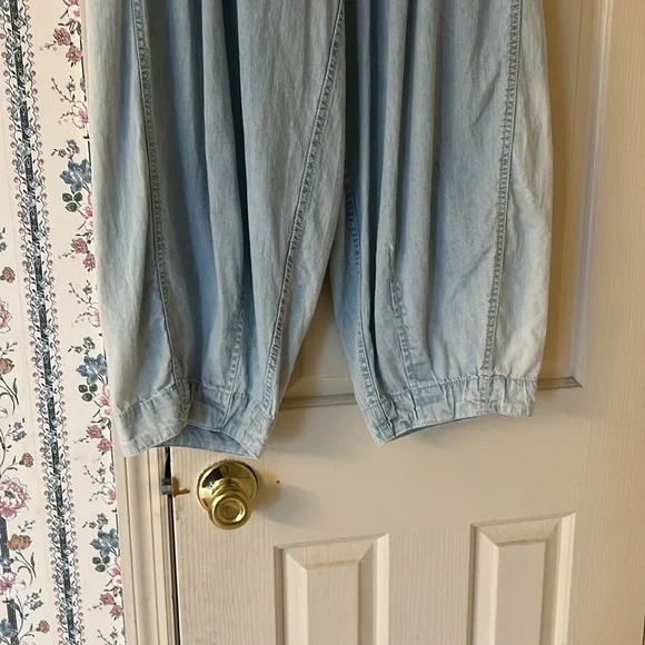 Free People barrel light wash jeans size XS - Picture 4 of 7